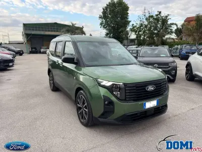 Usata Ford Tourneo Titanium 125 CV (91 kW) 2024 Verde Furgone