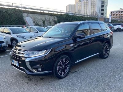 Usata Mitsubishi Outlander P-HEV Instyle 203 CV (149 kW) 2018 Other SUV