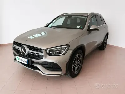 Usata Mercedes GLC220 Premium 194 CV (142 kW) 2020 Beige SUV