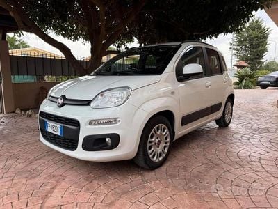 Begagnad Fiat Panda 75 HK (55 kW) 2018 Vit Halvkombi