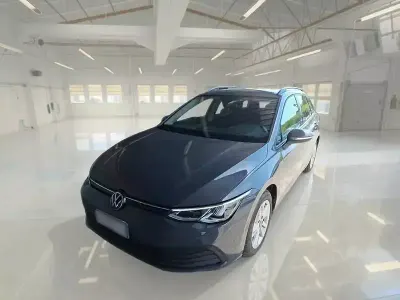 Usata VW Golf VIII Life 115 CV (84 kW) 2023 Station wagon