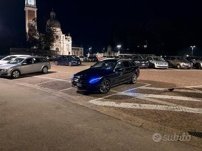 Usata Mercedes C200 136 CV (100 kW) 2016 Nero Station wagon
