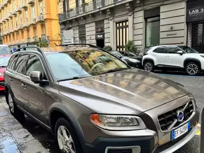 Usata Volvo XC70 205 CV (150 kW) 2011 Marrone Station wagon