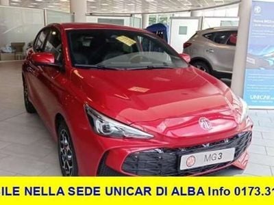 Usata MG MG3 Luxury 194 CV (142 kW) 2024 Rosso pastello Utilitaria
