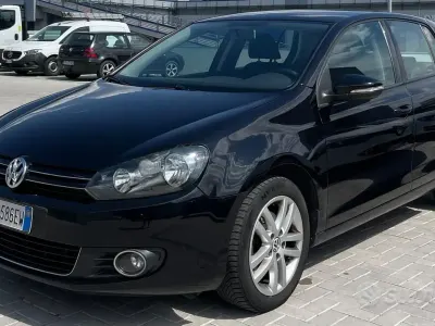 Usata VW Golf VI Highline 105 CV (77 kW) 2010 Nero Utilitaria