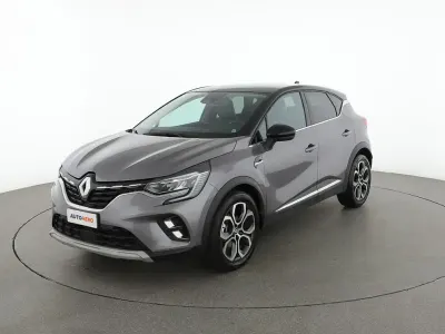 Usata Renault Captur Techno 143 CV (105 kW) 2023 Grigio SUV
