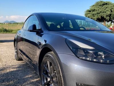 Grigio Usata 2021 Tesla Model 3 Long Range AWD Berlina | 23.900 € (Ottimo prezzo)