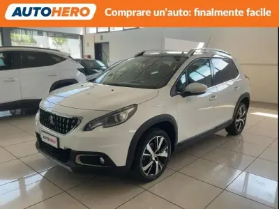 Usata Peugeot 2008 Allure 100 CV (73 kW) 2016 Bianco SUV