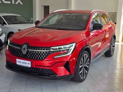 Usata Renault Austral Iconic 131 CV (96 kW) 2023 Rosso passion SUV