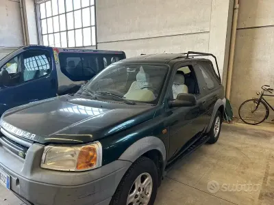 Usata Land Rover Freelander 120 CV (88 kW) 1999 Verde SUV
