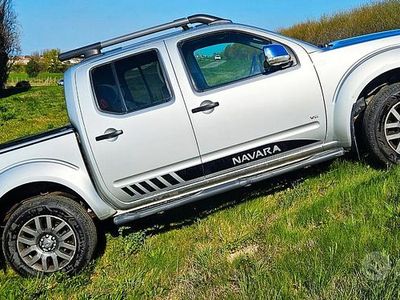 Usata Nissan Navara 270 CV (198 kW) 2013 Grigio Pick-up
