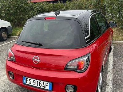 Usata Opel Adam 69 CV (50 kW) 2014 Rosso Utilitaria