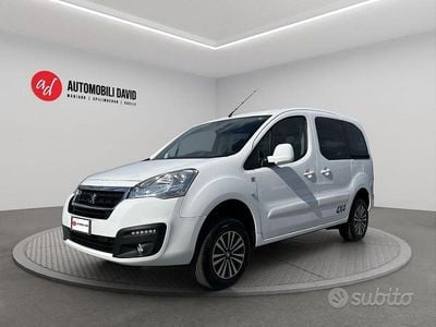 Usata Peugeot Partner Tepee Active 99 CV (72 kW) 2018 Bianco Monovolume