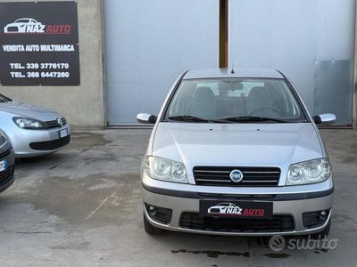 Usata Fiat Punto Dynamic 59 CV (43 kW) 2005 Grigio Utilitaria