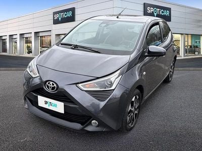 Usata Toyota Aygo Connect Style 72 CV (52 kW) 2021 Nero Utilitaria