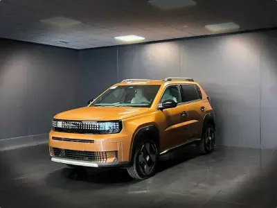 Nuova Fiat Grande Panda La Prima 110 CV (80 kW) 2025 Bronzo Utilitaria
