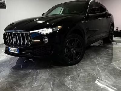 Begagnad Maserati Levante GranLusso 350 HK (257 kW) 2021 Svart SUV
