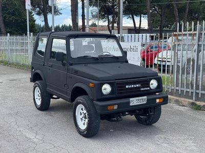 Usata Suzuki Samurai 64 CV (47 kW) 1987 Nero SUV