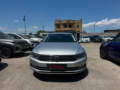 Usata VW Passat Executive 150 CV (110 kW) 2018 Grigio Station wagon