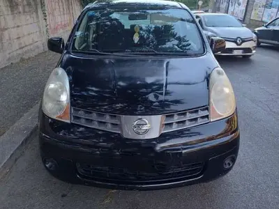 Usata Nissan Note Tekna 103 CV (75 kW) 2009 Nero Utilitaria