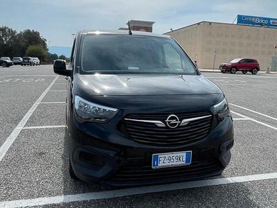 Usata Opel Combo 75 CV (55 kW) 2019 Nero Monovolume