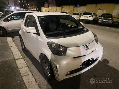 Toyota iQ