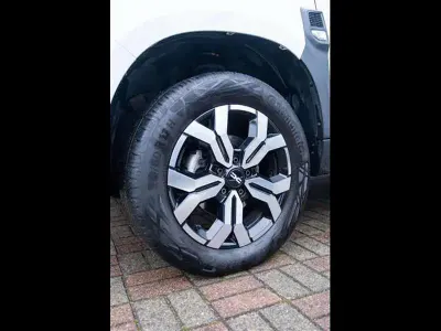Usata Dacia Duster Journey 101 CV (74 kW) 2023 Bianco SUV