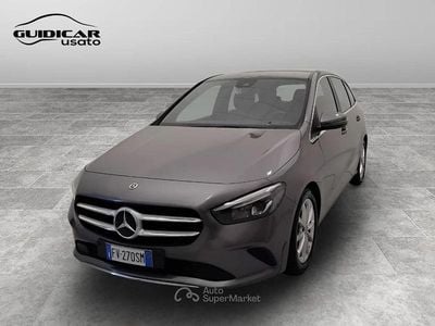 Begagnad Mercedes B180 136 HK (100 kW) 2019 Grå Minibuss