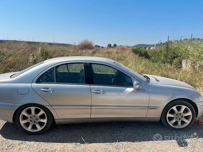 Gebraucht Mercedes C270 170 PS (125 kW) 2000 Grau Limousine