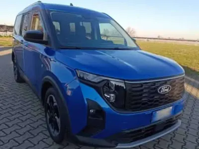 Usata Ford Courier Active 125 CV (91 kW) 2024 Blu/azzurro Monovolume