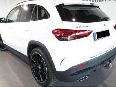 Mercedes GLA220