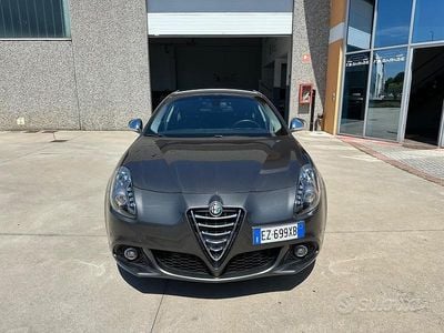 Usata Alfa Romeo Giulietta Sprint 175 CV (128 kW) 2015 Grigio Berlina