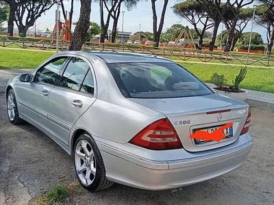 Mercedes C200