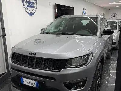 Usata Jeep Compass Limited 140 CV (102 kW) 2019 Grigio SUV