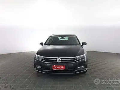 Usata VW Passat Business 120 CV (88 kW) 2020 Grigio Berlina