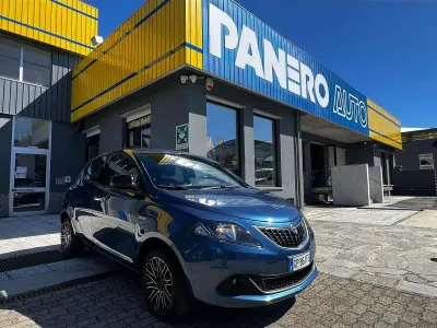 Usata Lancia Ypsilon S 69 CV (50 kW) 2023 Blu Utilitaria