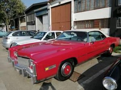 Usata Cadillac Fleetwood 192 CV (141 kW) 1976 Viola Berlina