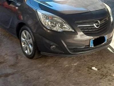 Usata Opel Meriva 2013 Grigio Monovolume