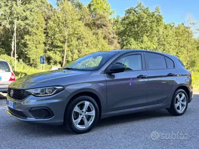 Usata Fiat Tipo Sport 95 CV (69 kW) 2019 Grigio Berlina