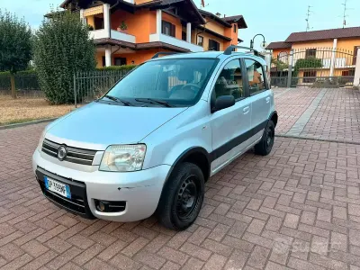 Usata Fiat Panda 4x4 60 CV (44 kW) 2008 Grigio Utilitaria