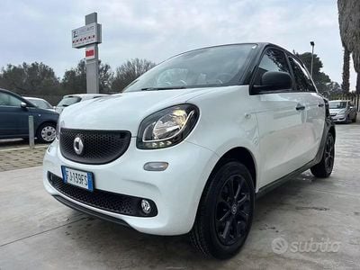 Usata Smart ForFour Passion 71 CV (52 kW) 2017 Bianco Utilitaria