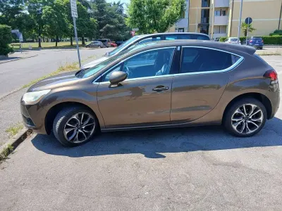 Usata DS Automobiles DS4 So Chic 114 CV (83 kW) 2013 Marrone Berlina
