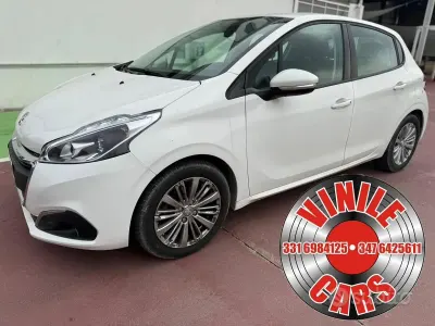 Usata Peugeot 208 82 CV (60 kW) 2019 Bianco Utilitaria
