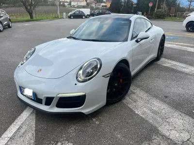 Usata Porsche 911 Carrera 4 GTS 540 CV (397 kW) 2018 Bianco Coupé