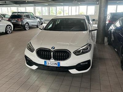 Usado BMW 116 M Sport 116 HP (85 kW) 2020 Branco Citadino