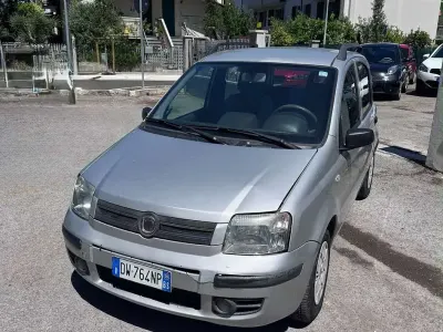 Usata Fiat Panda Emotion 60 CV (44 kW) 2009 Argento Utilitaria