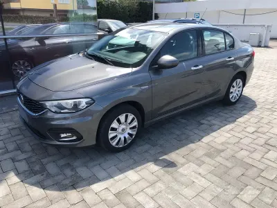 Usata Fiat Tipo Lounge 95 CV (69 kW) 2018 Grigio Berlina