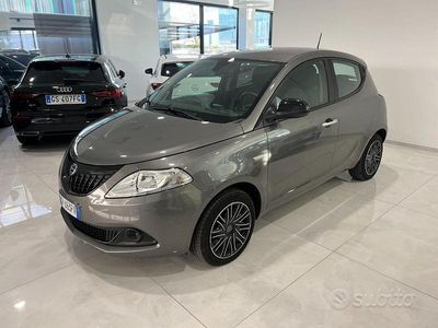 Usata Lancia Ypsilon S 69 CV (50 kW) 2023 Grigio Utilitaria