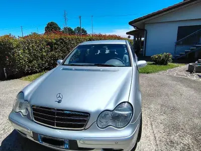 Usata Mercedes C220 150 CV (110 kW) 2004 Berlina