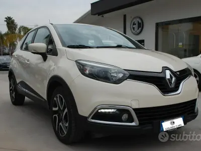 Usata Renault Captur 90 CV (66 kW) 2014 Beige SUV